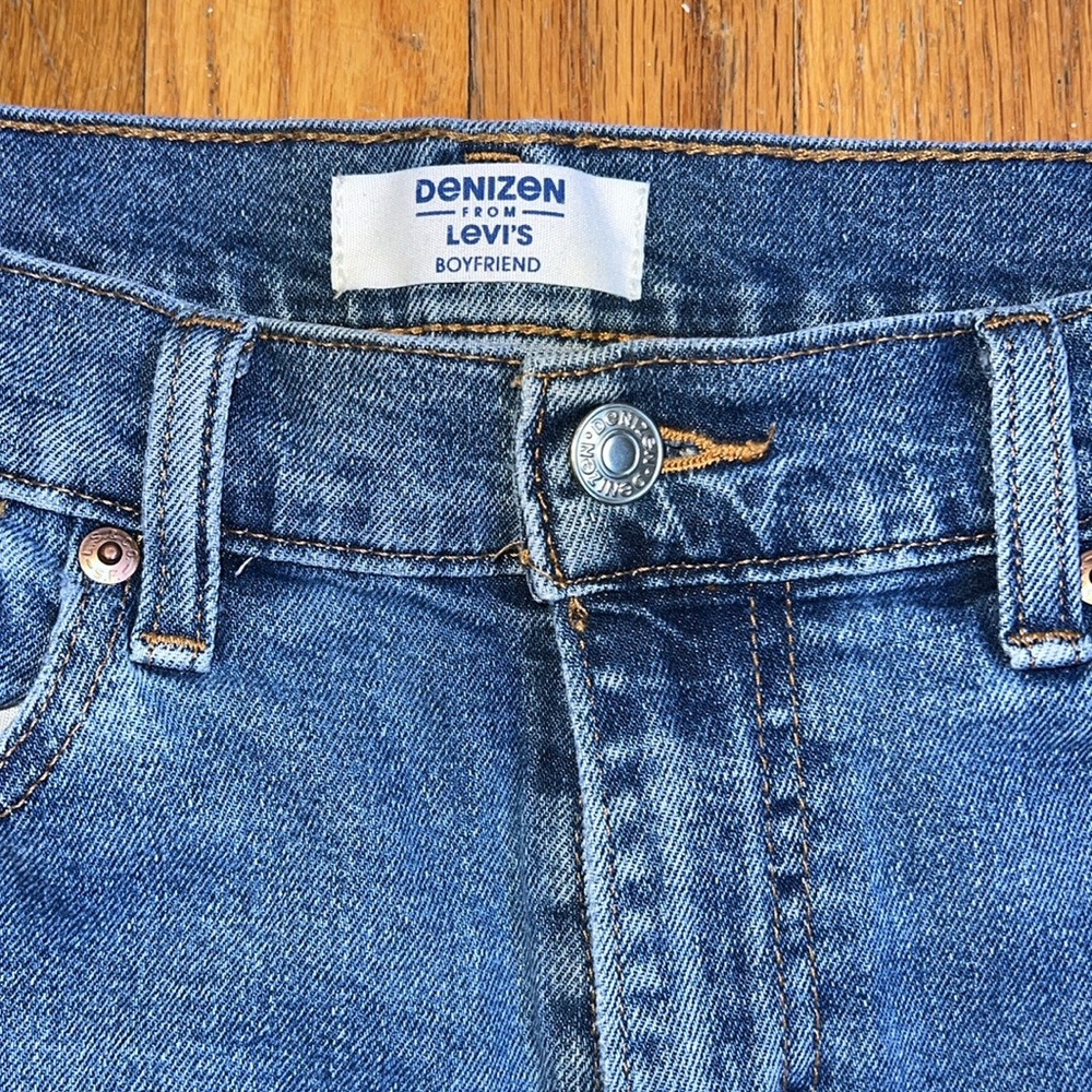 Denizen Boyfriend Levi Jeans